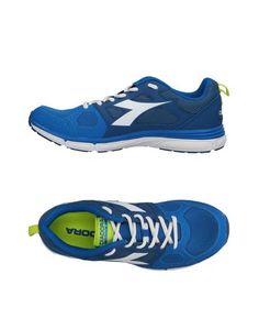 Низкие кеды и кроссовки Diadora