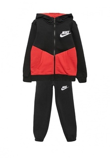 Костюм спортивный Nike