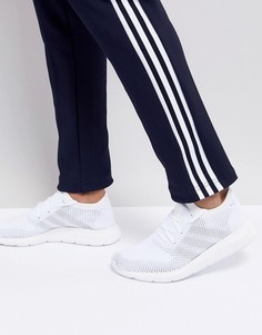 Белые кроссовки adidas Originals Swift Run CQ2892 - Белый