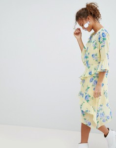 Платье миди с цветочным принтом и оборками Miss Selfridge - Черный