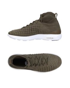 Высокие кеды и кроссовки Nike