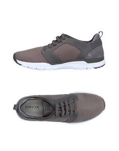 Низкие кеды и кроссовки Geox