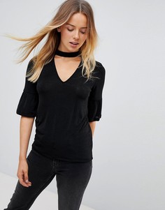 Топ с вырезом и лентой на шее Vero Moda - Черный