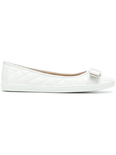 лакированные балетки Vara Salvatore Ferragamo
