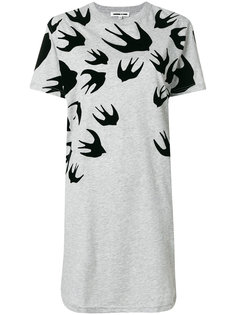 платье-футболка с принтом ласточек  McQ Alexander McQueen
