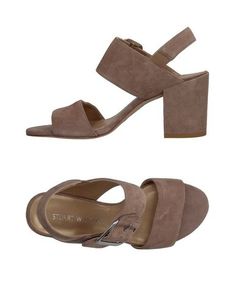 Сандалии Stuart Weitzman