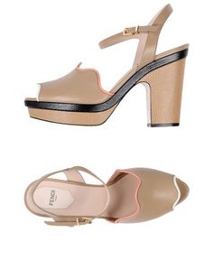 Сандалии Fendi