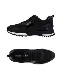 Низкие кеды и кроссовки Geox