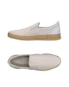 Низкие кеды и кроссовки Geox