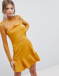 Платье мини с кружевом и оборкой ASOS - Желтый