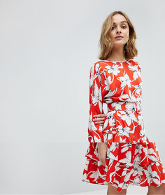 Чайное платье с цветочным принтом и оборкой на подоле Vero Moda - Мульти