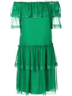 платье с открытыми плечами и оборкой  Alberta Ferretti