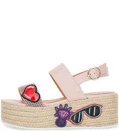 Босоножки на платформе с нашивками Love Moschino