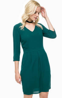 Приталенное платье с треугольным вырезом Ichi