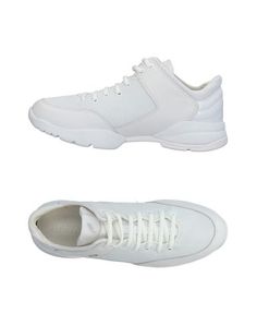 Низкие кеды и кроссовки Geox