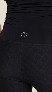 Beyond Yoga Quilt Texture Maternity Leggings