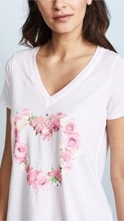 Chaser Bouquet Heart Tee