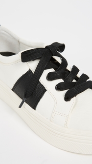 Dolce Vita Tavina Sneakers