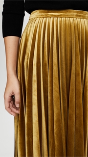 endless rose Pleated Velvet Skirt