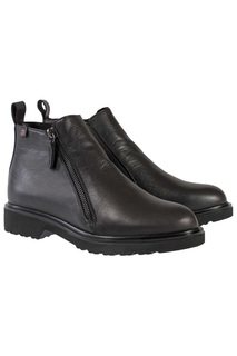 boots Roobins