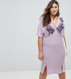 Платье миди с глубоким вырезом и вышивкой Club L Plus - Фиолетовый