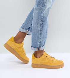 Замшевые кроссовки горчичного цвета на резиновой подошве Nike Air Force 1 - Желтый