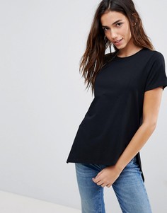 Футболка со ступенчатым краем и запахом ASOS - Черный