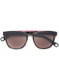 солнцезащитные очки SHE685 Carolina Herrera