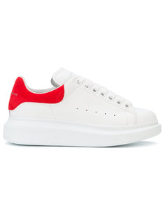 массивные кроссовки Alexander McQueen
