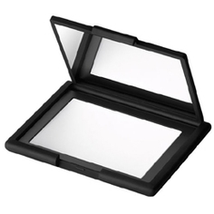 NARS Светоотражающая фиксирующая компактная пудра 7 г
