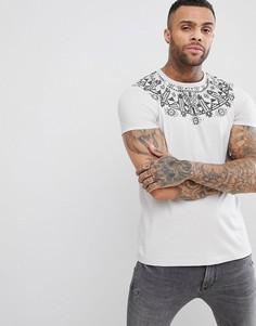 Длинная футболка с ацтекским принтом на кокетке ASOS - Серый