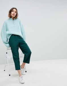 Укороченные широкие брюки Weekday - Зеленый