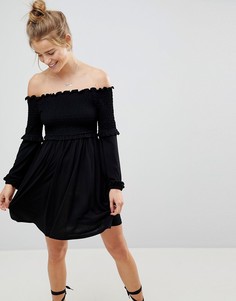 Сарафан с открытыми плечами и сборками ASOS - Черный