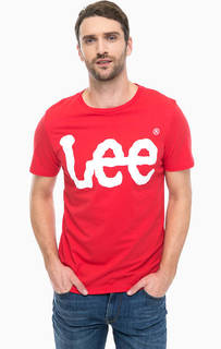 Красная футболка с логотипом бренда Lee