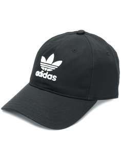 кепка с логотипом Adidas