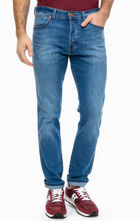 Зауженные джинсы с застежкой на болты Wrangler