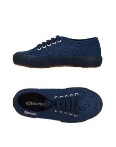 Низкие кеды и кроссовки Superga