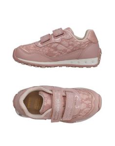 Низкие кеды и кроссовки Geox