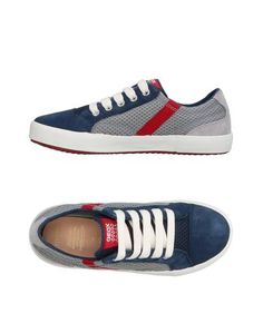 Низкие кеды и кроссовки Geox