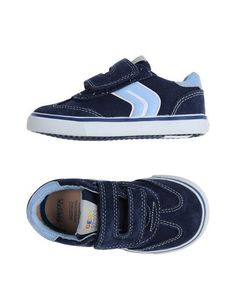 Низкие кеды и кроссовки Geox