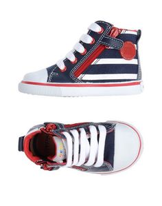 Низкие кеды и кроссовки Geox
