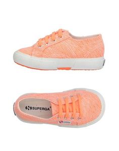 Низкие кеды и кроссовки Superga