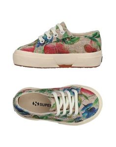 Низкие кеды и кроссовки Superga