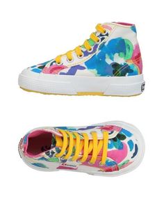 Низкие кеды и кроссовки Superga