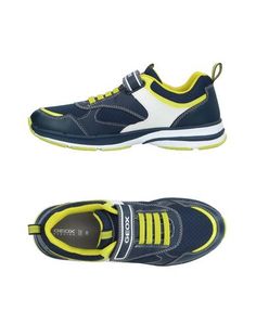 Низкие кеды и кроссовки Geox