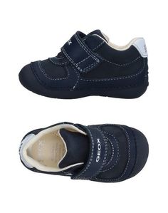 Низкие кеды и кроссовки Geox