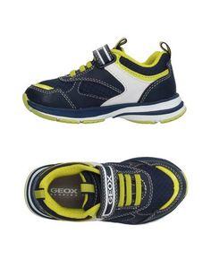 Низкие кеды и кроссовки Geox