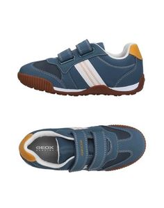 Низкие кеды и кроссовки Geox