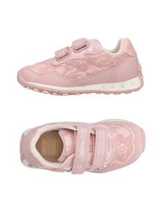 Низкие кеды и кроссовки Geox