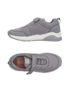 Низкие кеды и кроссовки Geox